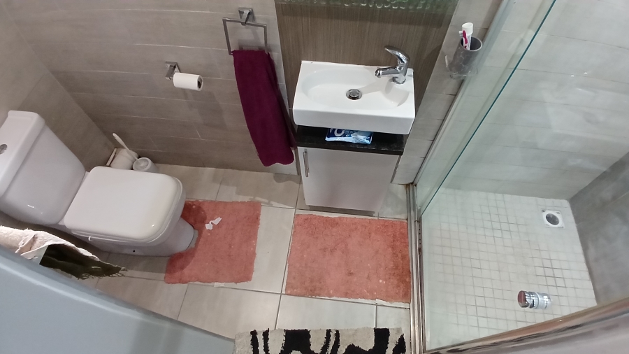 1 Bedroom Property for Sale in Charlo Eastern Cape